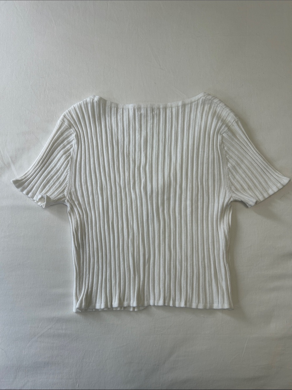 Garage White Ribbed V-Neck Button Front Top - Picture 3 of 3